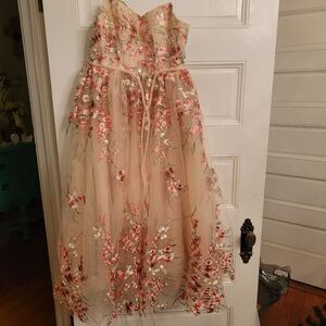 Floral Embroidered Ladies Tea Dress - Cream and Pink Sz 4